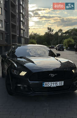 Купе Ford Mustang 2015 в 