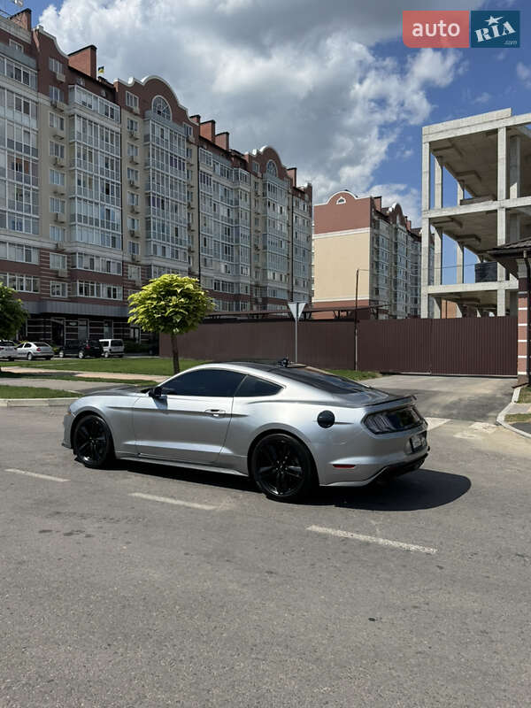 Купе Ford Mustang 2021 в Киеве фото 13 Купе Ford Mustang 2021 в Киеве
