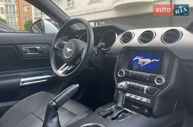 Купе Ford Mustang 2017 в 
