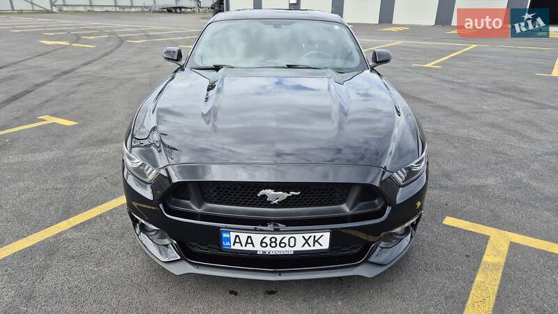 Купе Ford Mustang 2016 в Києві