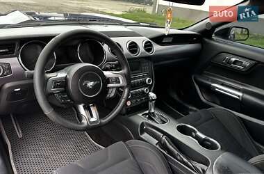 Купе Ford Mustang 2015 в 