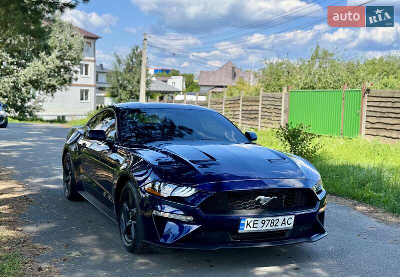 Купе Ford Mustang 2019 в Киеве