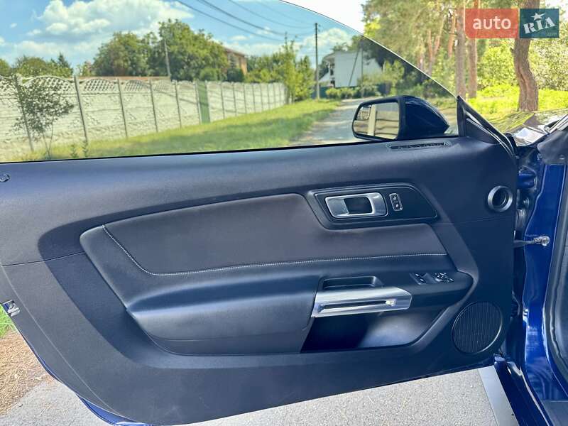 Купе Ford Mustang 2019 в Киеве