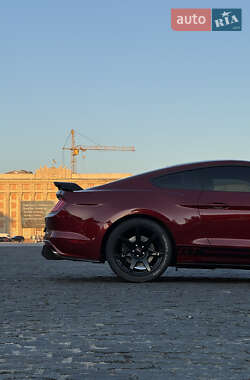 Купе Ford Mustang 2017 в 