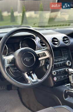 Купе Ford Mustang 2016 в 