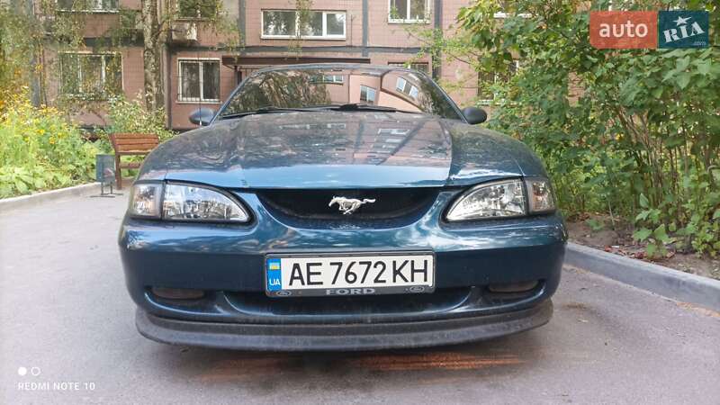 Купе Ford Mustang 1995 в Днепре
