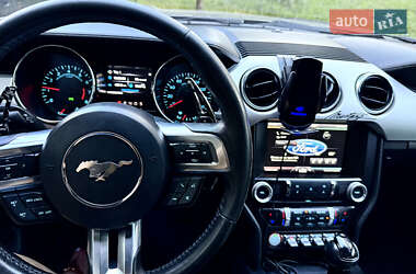 Купе Ford Mustang 2015 в 