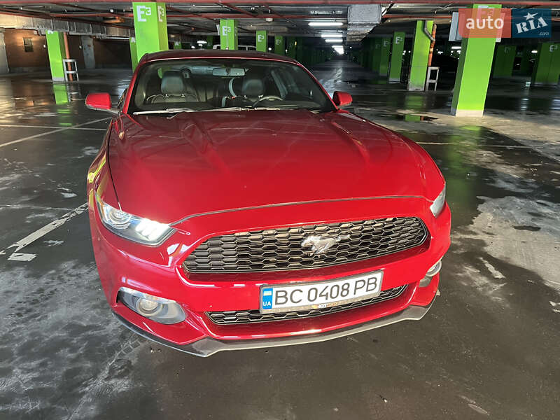 Купе Ford Mustang 2016 в Львове