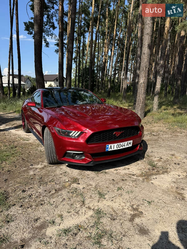 Купе Ford Mustang 2015 в Киеве