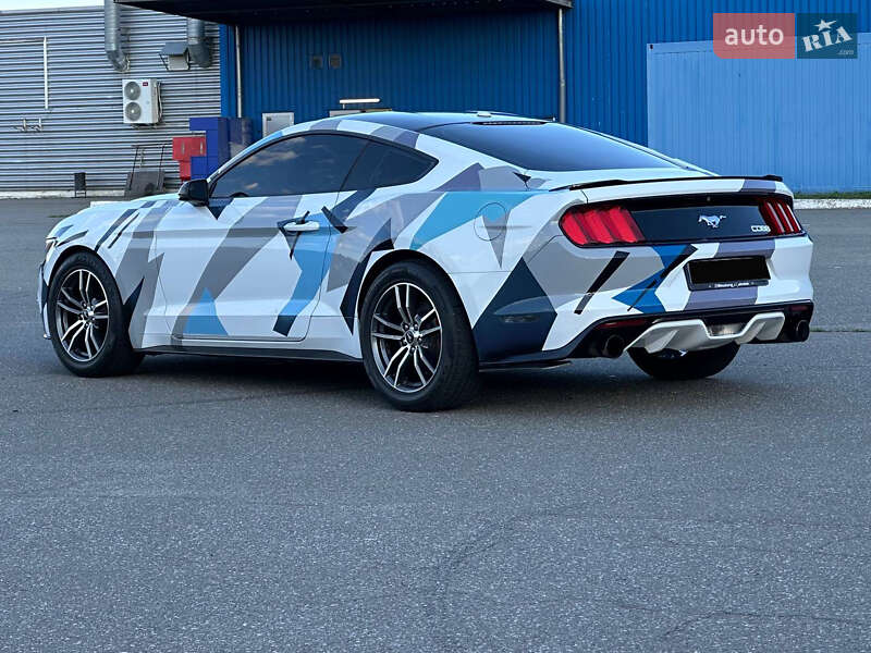 Купе Ford Mustang 2014 в Киеве