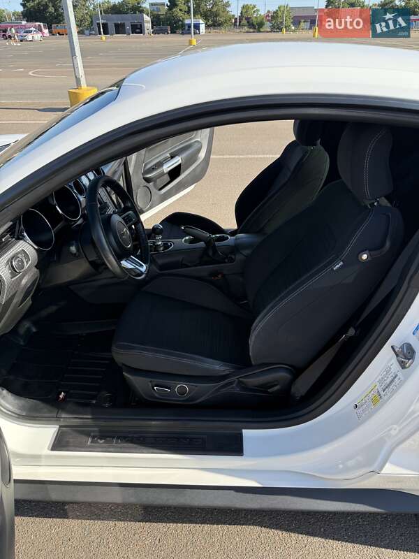 Купе Ford Mustang 2017 в Одессе фото 10 Купе Ford Mustang 2017 в Одессе