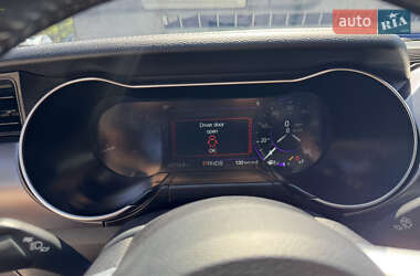 Кабриолет Ford Mustang 2019 в 