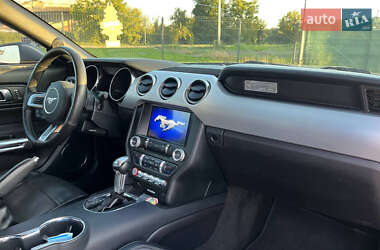 Купе Ford Mustang 2015 в 