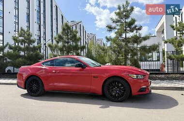 Купе Ford Mustang 2017 в 