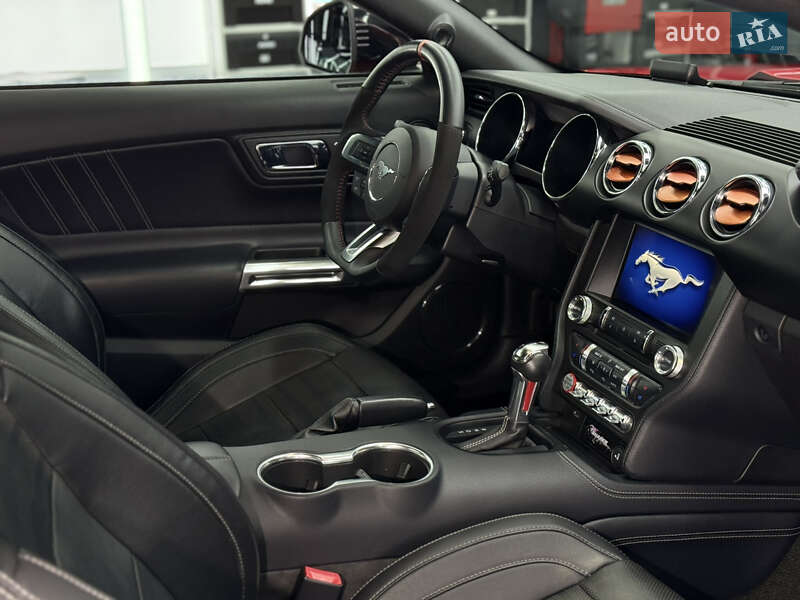 Купе Ford Mustang 2017 в Киеве