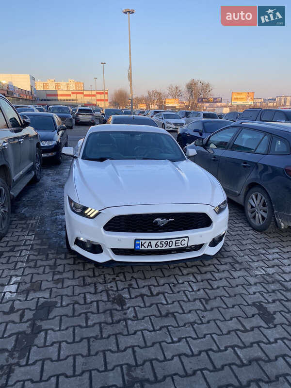 Купе Ford Mustang 2017 в Киеве