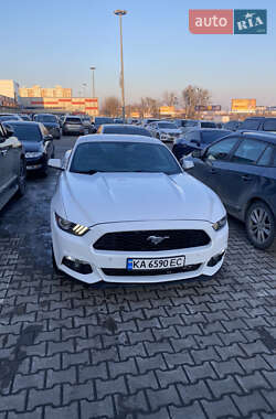 Купе Ford Mustang 2017 в 
