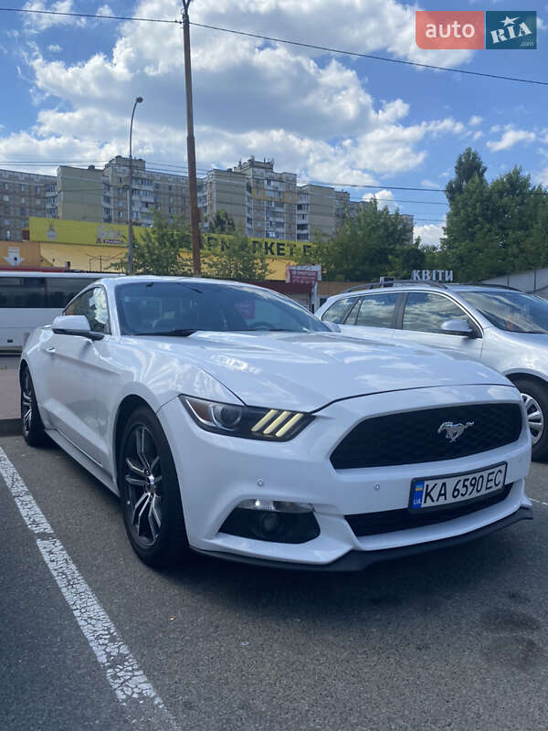 Купе Ford Mustang 2017 в Киеве