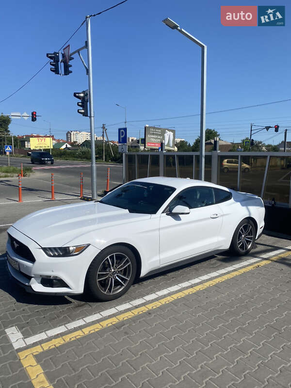 Купе Ford Mustang 2017 в Киеве