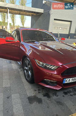 Купе Ford Mustang 2015 в 