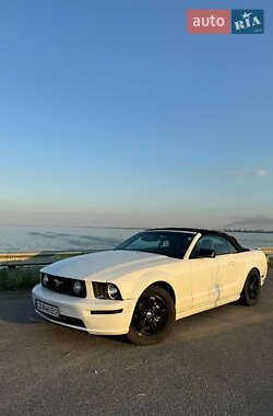 Купе Ford Mustang 2008 в Львові