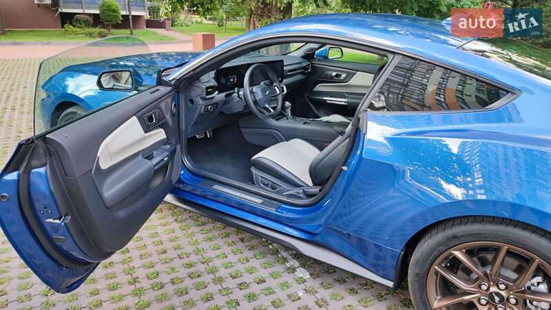 Купе Ford Mustang 2024 в Києві