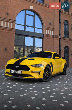 Купе Ford Mustang 2014 в 