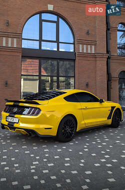 Купе Ford Mustang 2014 в 