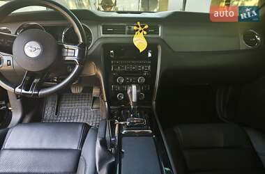 Кабриолет Ford Mustang 2014 в 