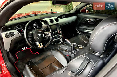 Купе Ford Mustang 2015 в 