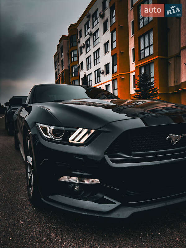 Купе Ford Mustang 2015 в Бердичеве