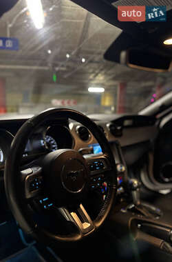 Купе Ford Mustang 2015 в 