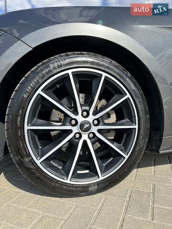 Купе Ford Mustang 2016 в Киеве фото 27 Купе Ford Mustang 2016 в Киеве