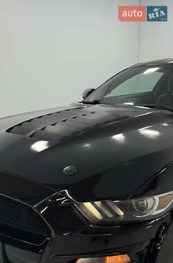 Купе Ford Mustang 2015 в 