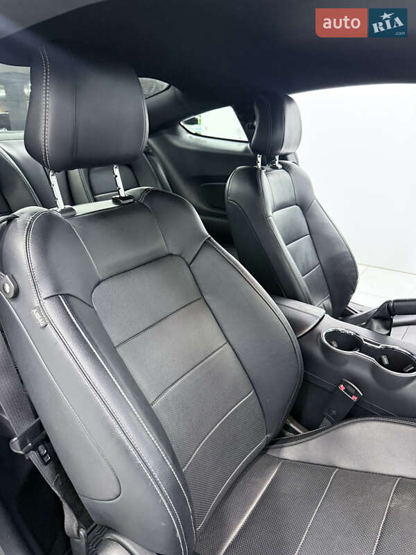 Купе Ford Mustang 2015 в Одесі