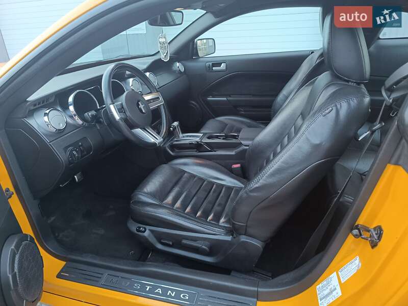 Купе Ford Mustang 2008 в Броварах