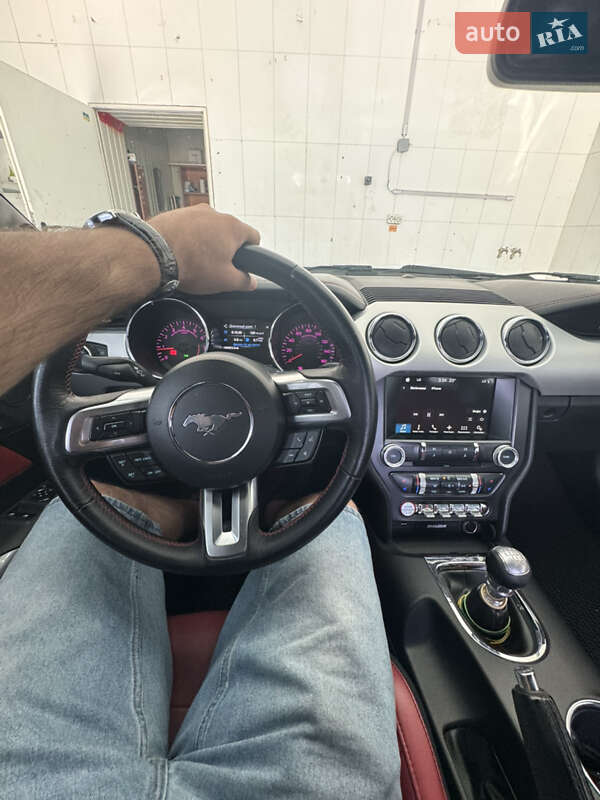 Купе Ford Mustang 2015 в Днепре фото 3 Купе Ford Mustang 2015 в Днепре