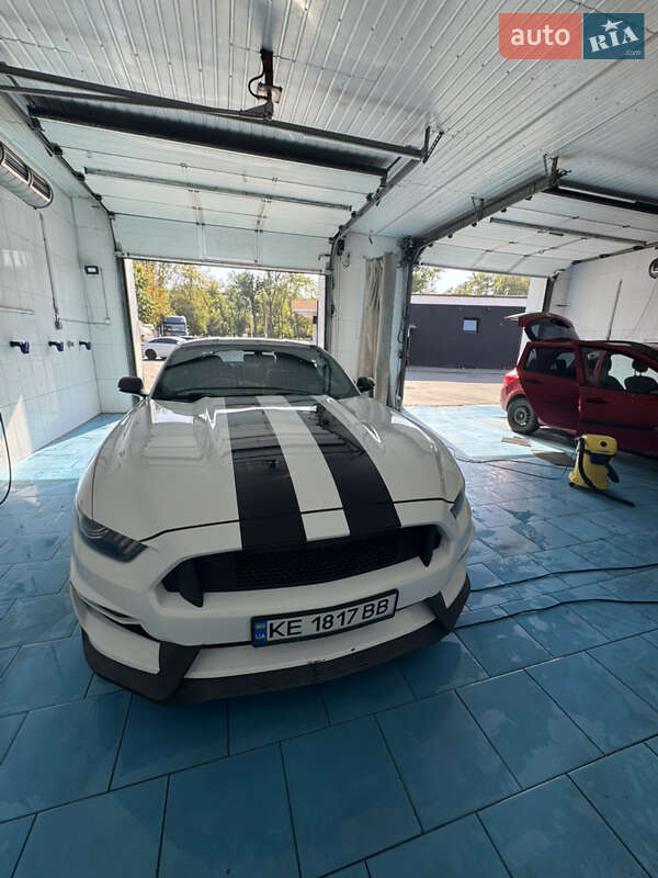 Купе Ford Mustang 2015 в Днепре фото 26 Купе Ford Mustang 2015 в Днепре