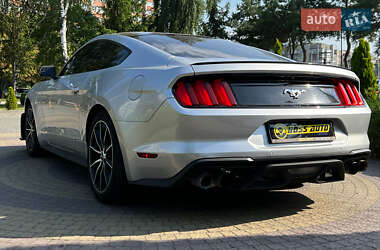 Купе Ford Mustang 2016 в 