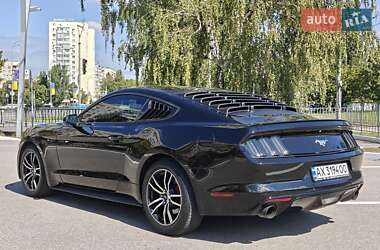 Купе Ford Mustang 2015 в 