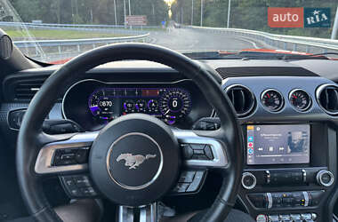 Купе Ford Mustang 2015 в 