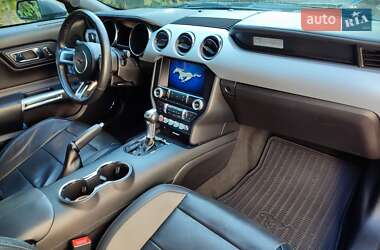Купе Ford Mustang 2017 в 