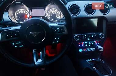 Купе Ford Mustang 2017 в 