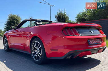 Кабриолет Ford Mustang 2015 в 