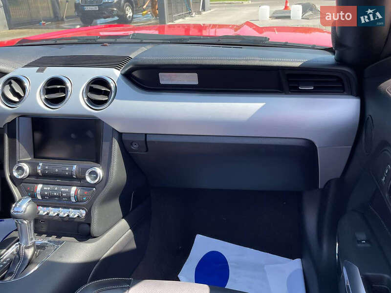 Кабриолет Ford Mustang 2015 в Ковеле