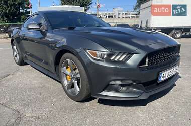 Купе Ford Mustang 2015 в Киеве