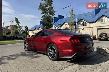 Купе Ford Mustang 2015 в 