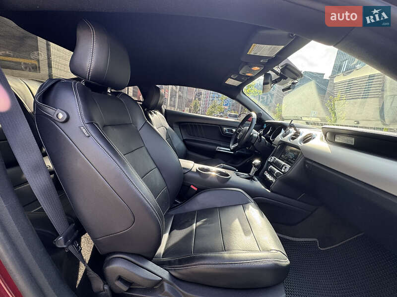 Купе Ford Mustang 2015 в Ивано-Франковске