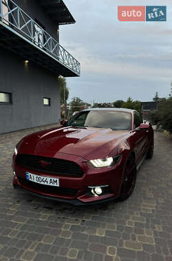 Купе Ford Mustang 2015 в 
