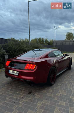 Купе Ford Mustang 2015 в 